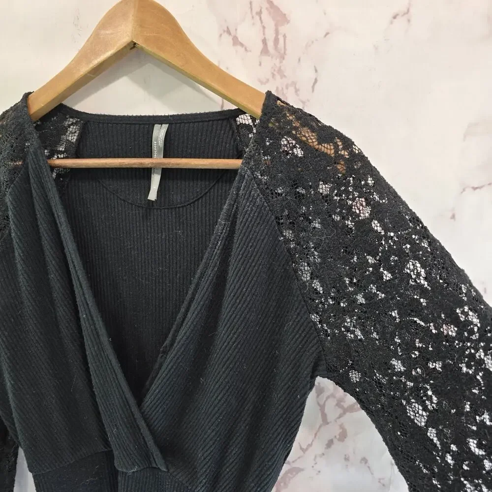 Anthropologie Shirt Womens Small Black Lace Puff Sleeve Faux Wrap Rib Sweater